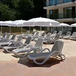 Grifid Foresta (adults Only)